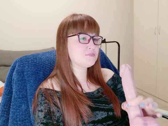 QueenFoxyLiza webcam