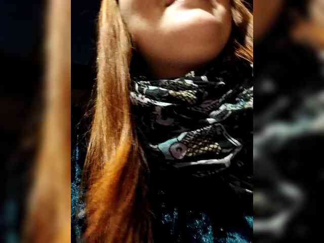 QueenFoxyLiza webcam