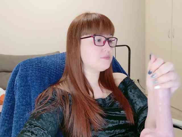 QueenFoxyLiza webcam