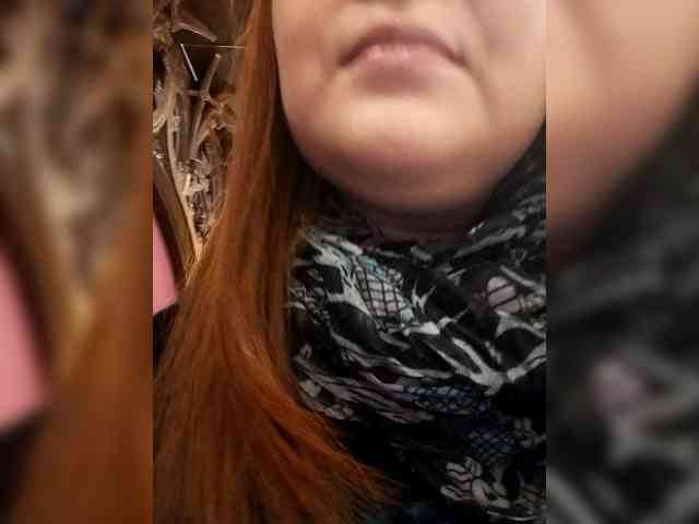 QueenFoxyLiza webcam