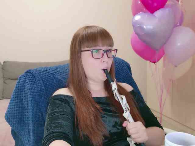 QueenFoxyLiza webcam