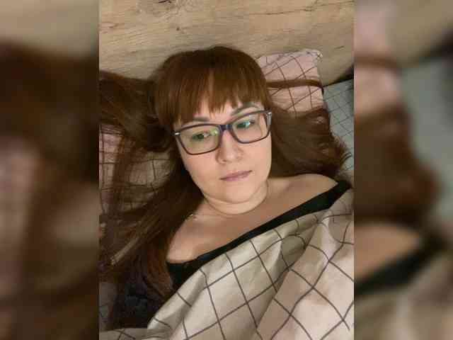 QueenFoxyLiza webcam