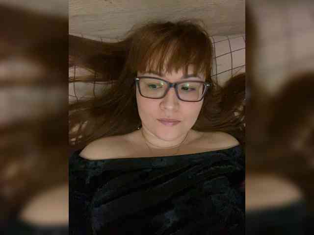 QueenFoxyLiza webcam