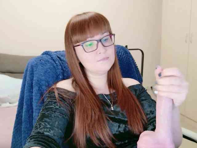 QueenFoxyLiza webcam