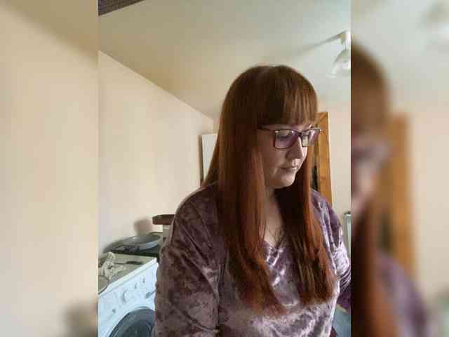 QueenFoxyLiza webcam