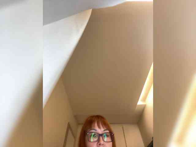 Модель: MissFoxxx