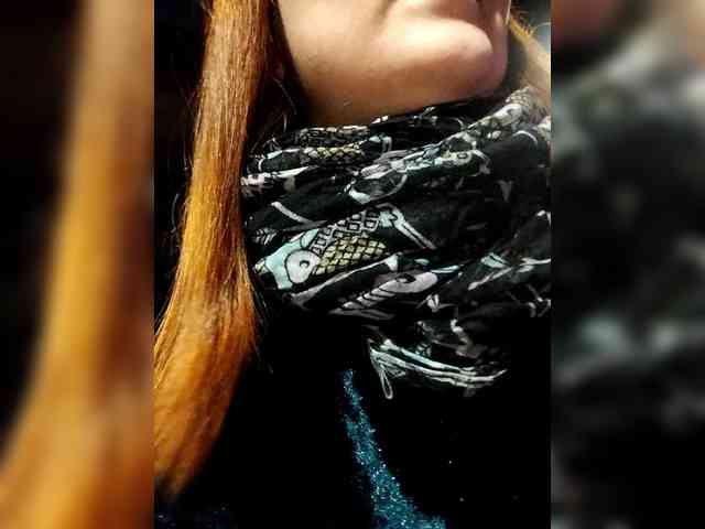 QueenFoxyLiza webcam