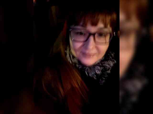 QueenFoxyLiza webcam