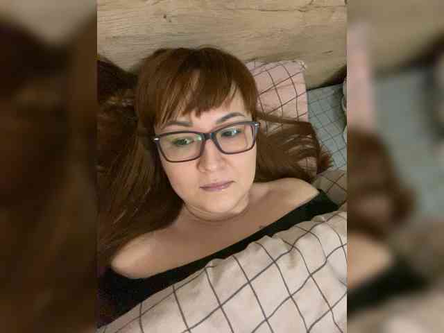 QueenFoxyLiza webcam