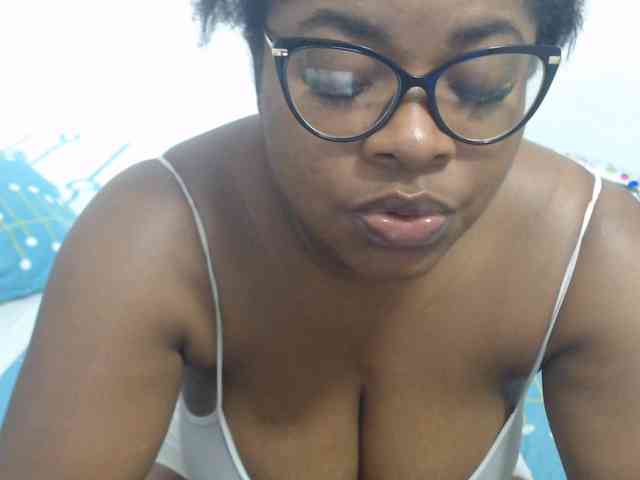 shirlyhotxx webcam