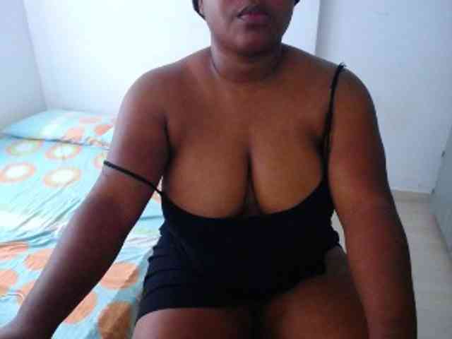 shirlyhotxx webcam
