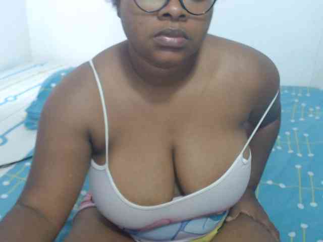 shirlyhotxx webcam