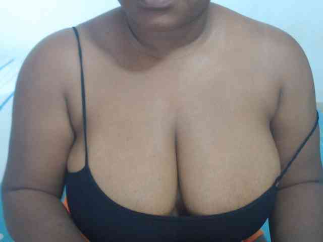 Modelo: shirlyhotxx