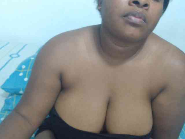 shirlyhotxx webcam