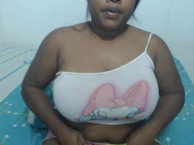 shirlyhotxx webcam