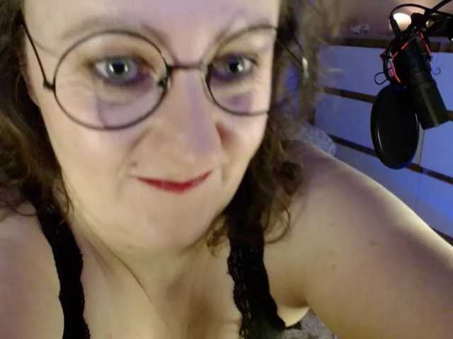 DucksInSlipps live cam on BongaCams