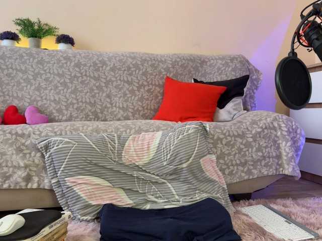 DucksInSlipps live webcam show