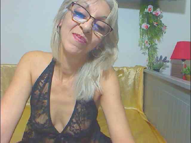 siminafoxx4u