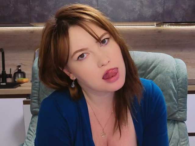 Katniss-K live cam on BongaCams