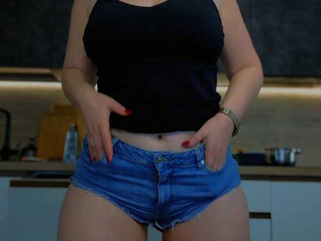 Katniss-K live cam on BongaCams