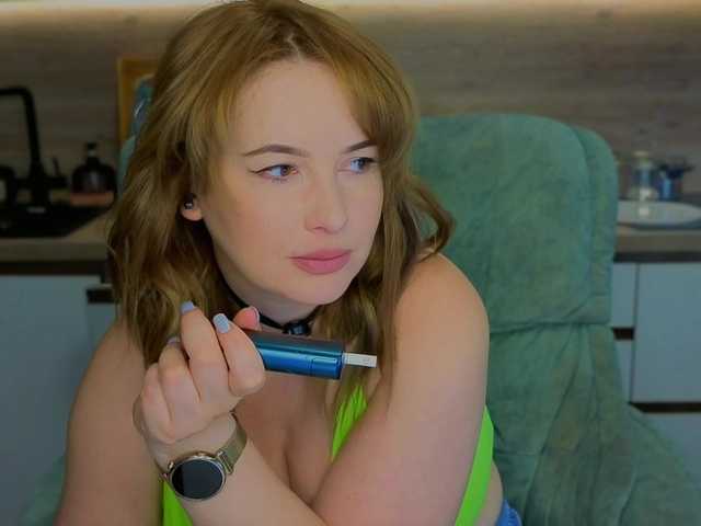 Katniss_K live cam preview