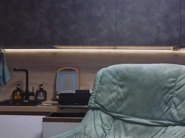 katniss-k live sex show
