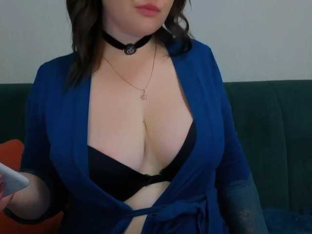 Katniss-K, en directo ahora en BongaCams