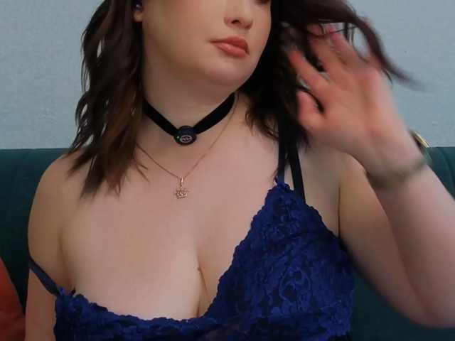 Katniss-K live cam on BongaCams
