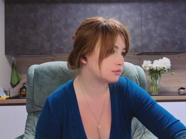 Katniss-K live cam on BongaCams