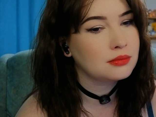 Katniss-K live cam on BongaCams
