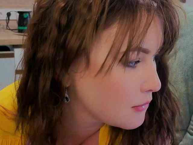 Katniss-K - Girl 