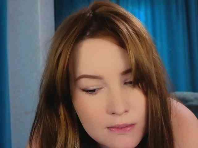 Katniss-K Sex Cam Show