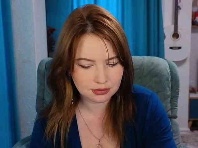 Katniss-K Sex Cam Show