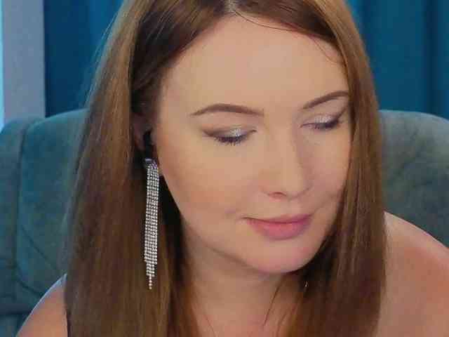 Katniss_k's cam show statistics and live stream