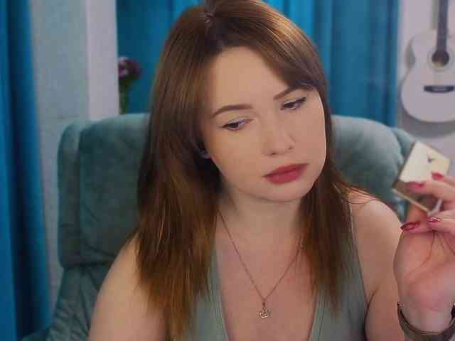 Katniss-K Sex Cam Show