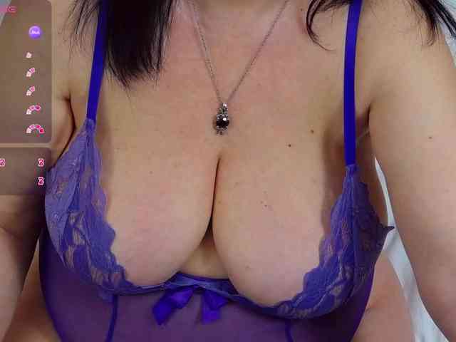 Modèle: MatureVivian