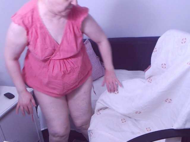 ChristaRose live cam on BongaCams