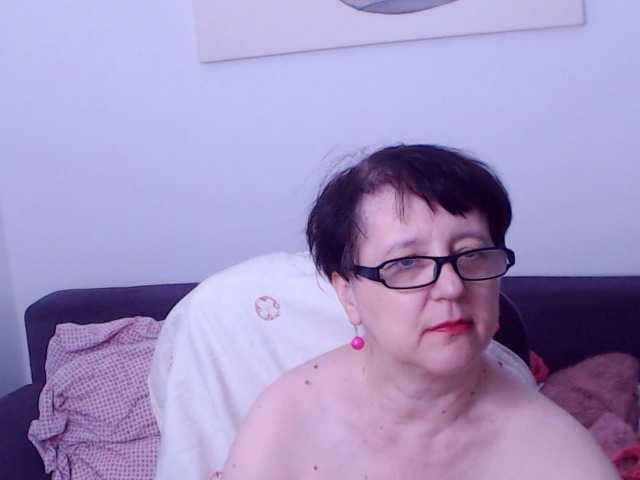 ChristaRose live cam on BongaCams