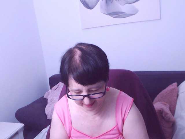 le modèle ChristaRose est en webcam porno dans un show sur le site bongacams, il possède les tags suivants: White/Caucasian,Brunette,Hairy