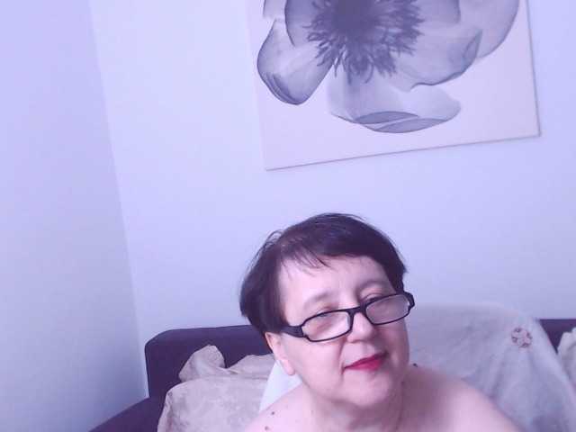 ChristaRose live cam preview