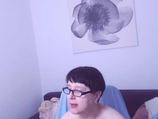 ChristaRose live cam preview