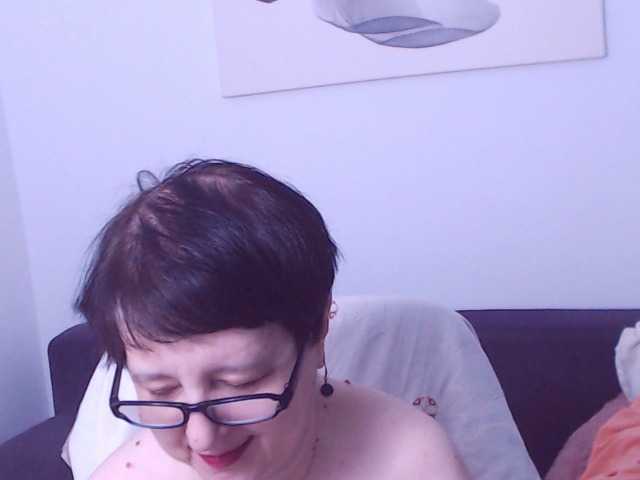 ChristaRose live cam preview