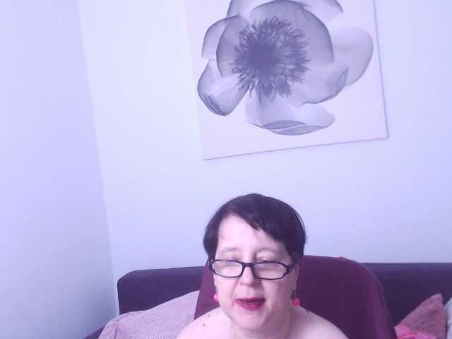 ChristaRose live cam on BongaCams