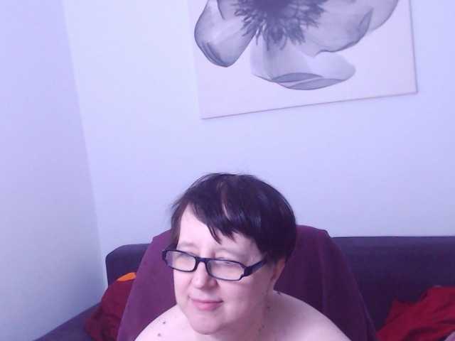 ChristaRose live cam preview