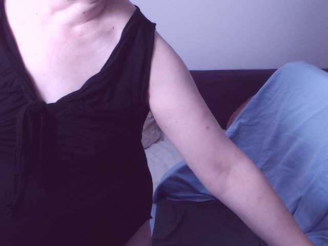 ChristaRose live cam on BongaCams