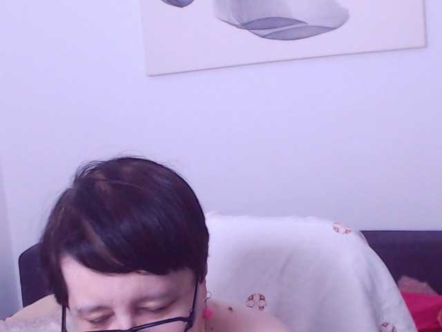 ChristaRose live cam on BongaCams