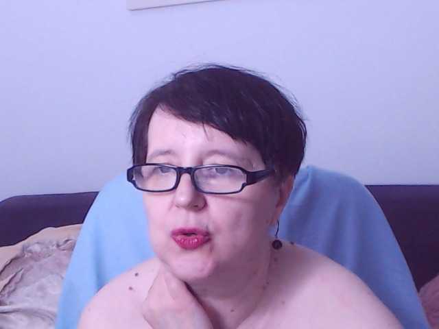 ChristaRose — live female cam