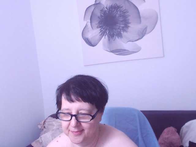 ChristaRose live cam