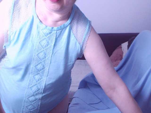 ChristaRose live cam preview