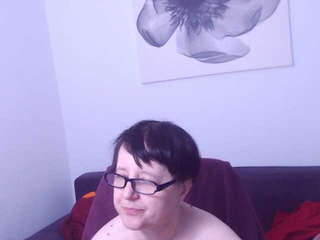 ChristaRose live cam preview